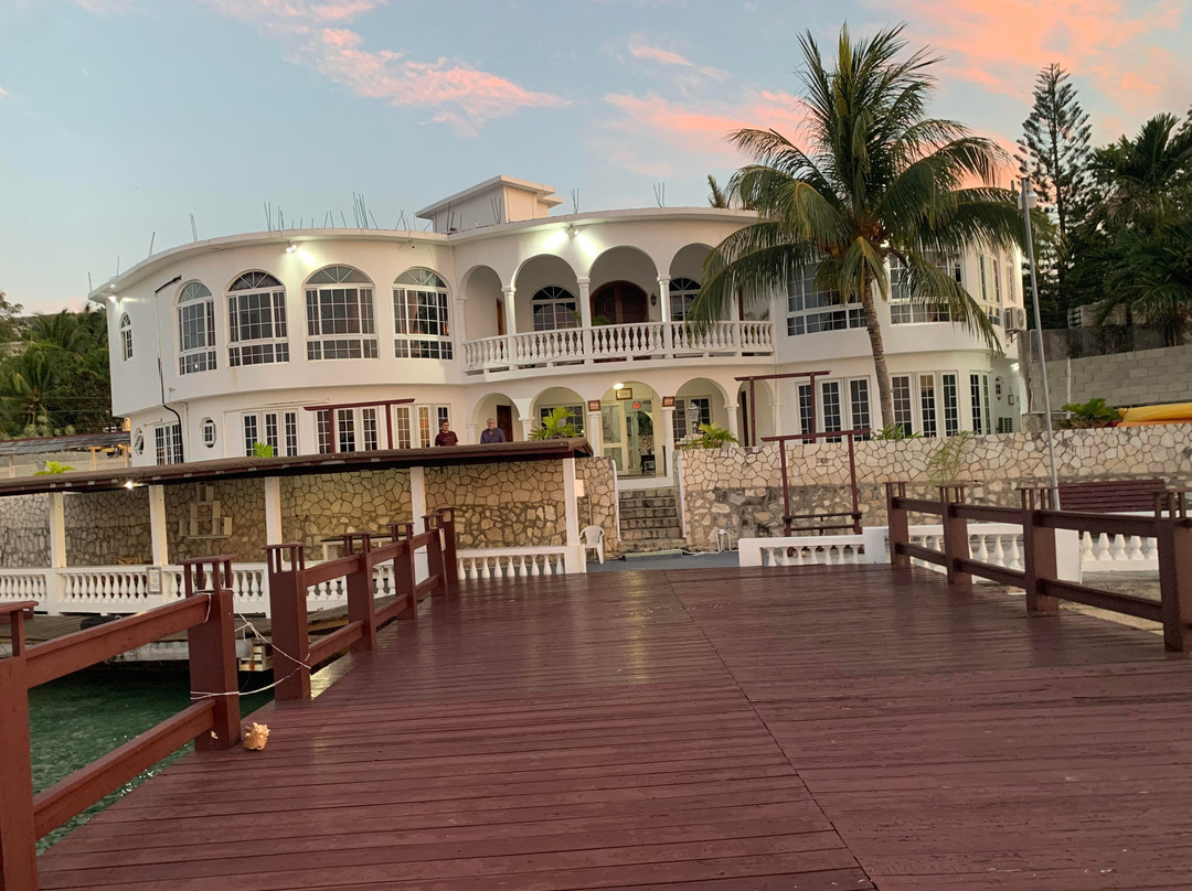 Waters Edge Villa主图