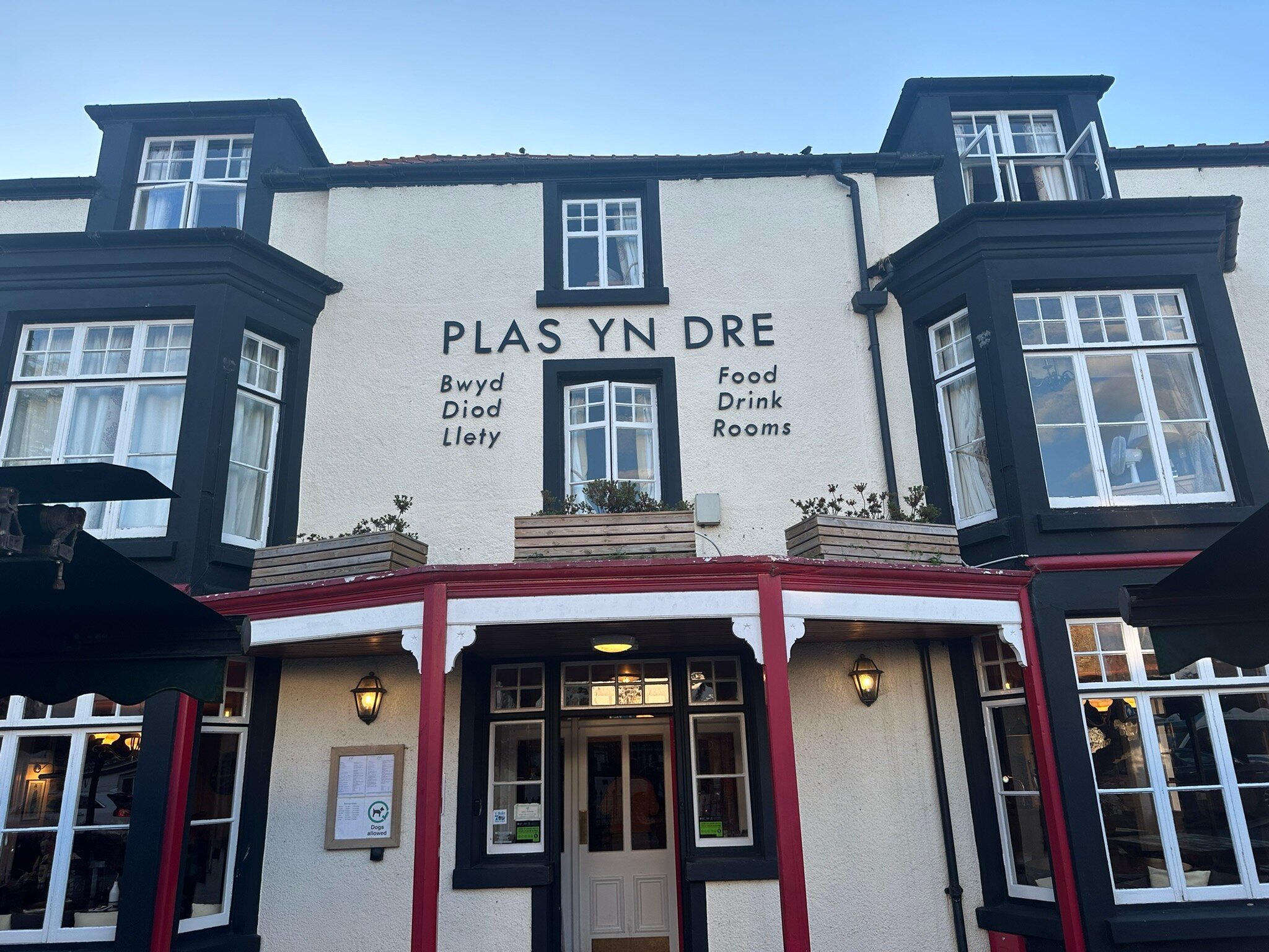 Plas Yn Dre-官方