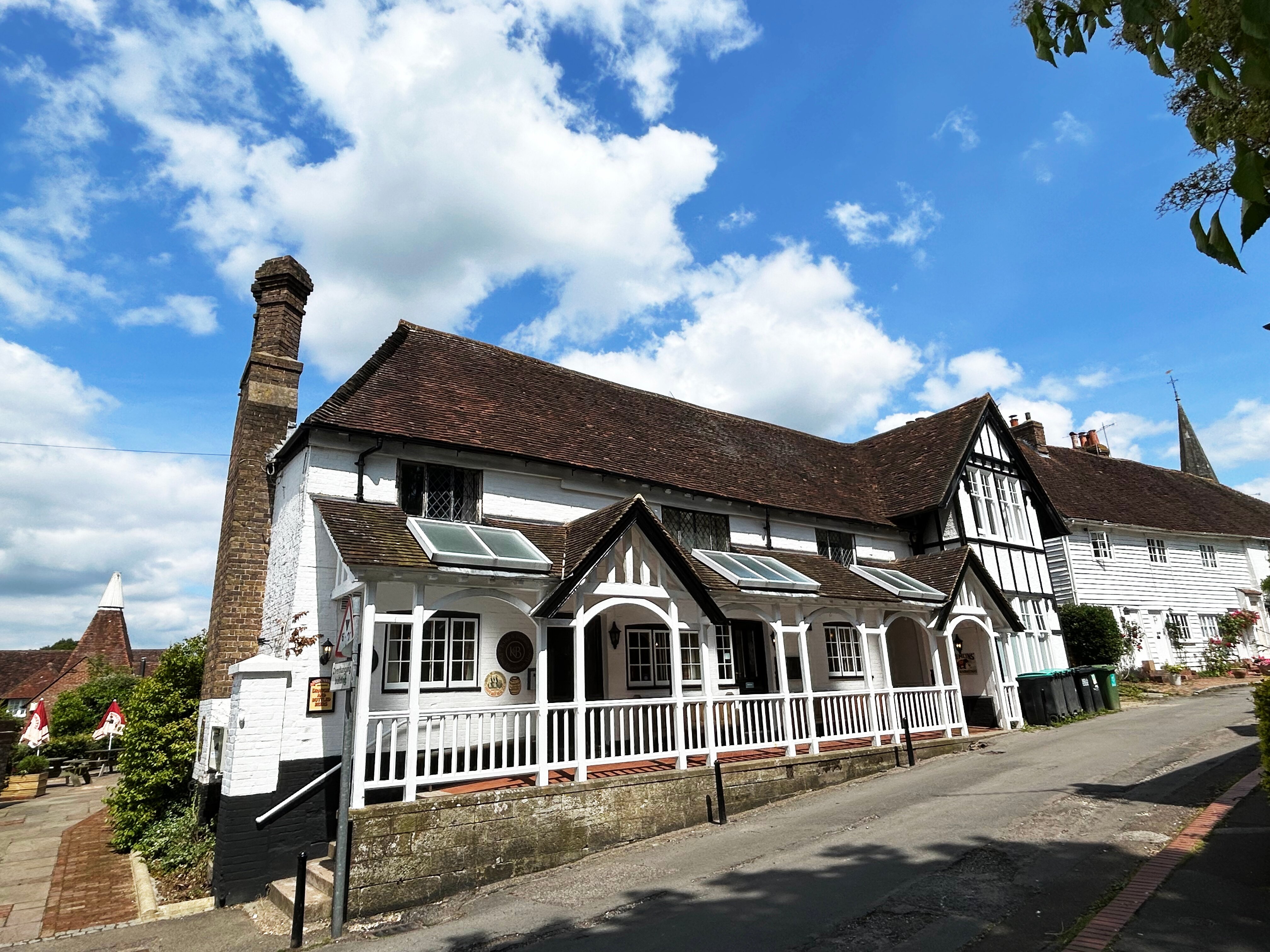 The Bear Inn, Hartfield-浴室