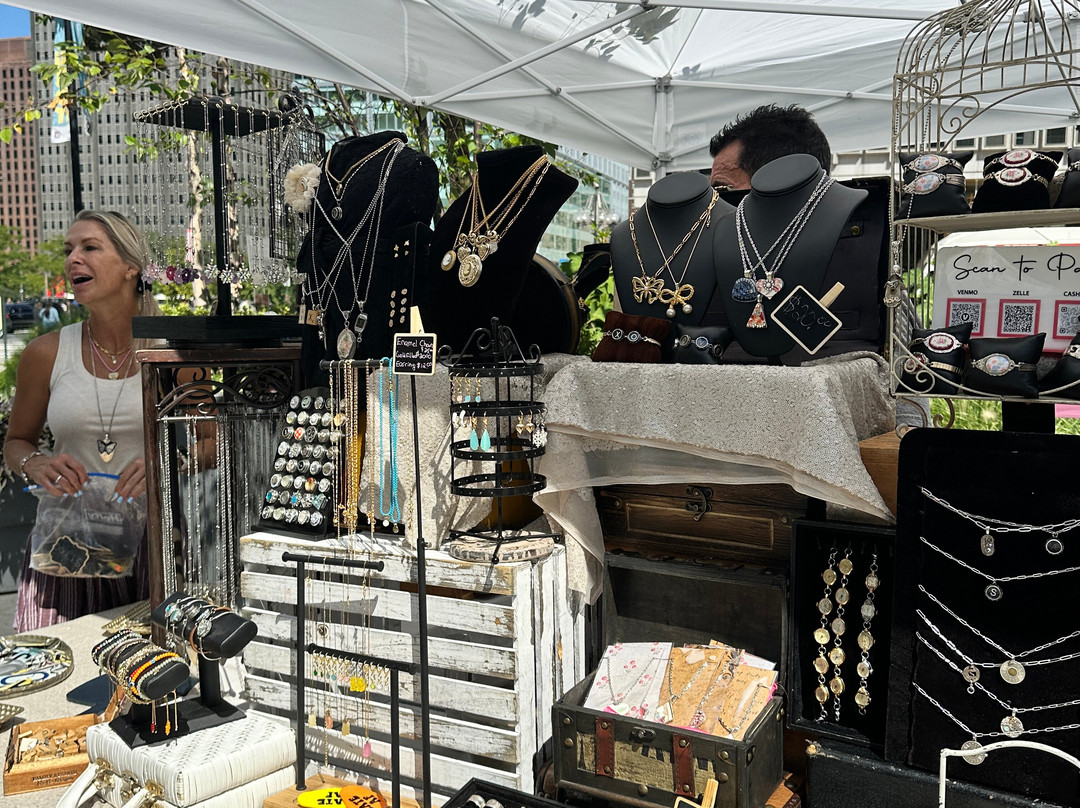 Philadelphia Marketplace At Dilworth Park-费城必去景点