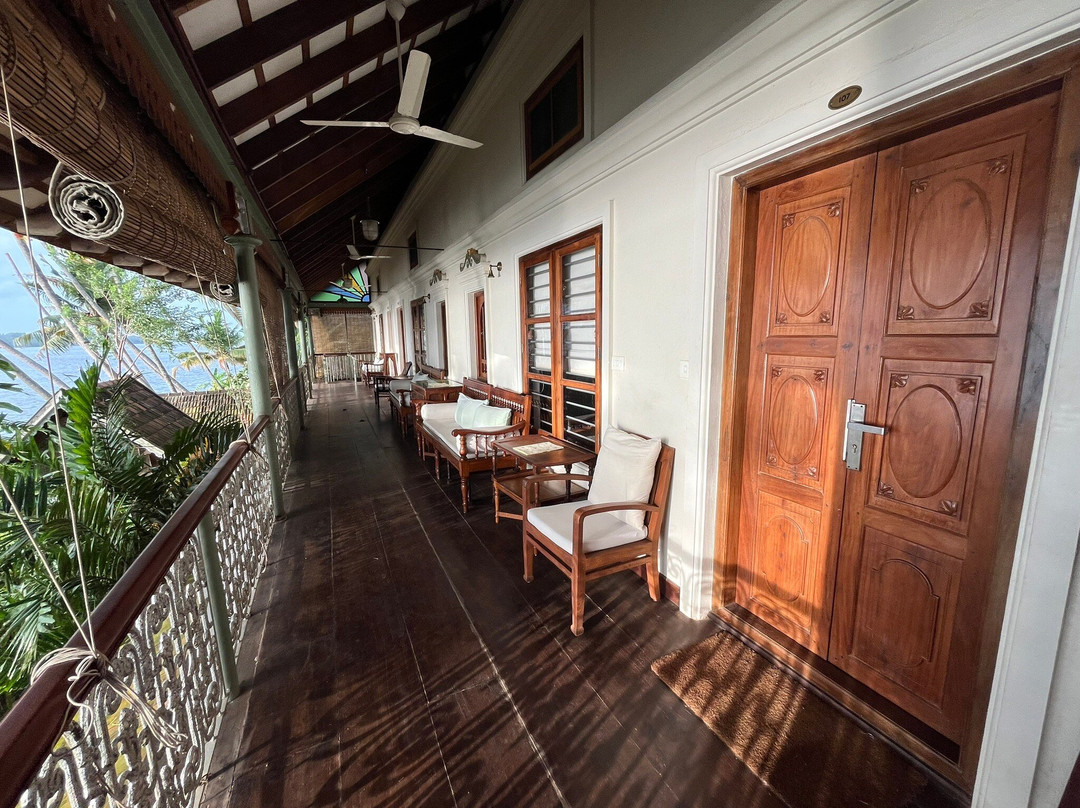 Samiira On Ashtamudi Lake主图