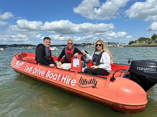 Red Boat Hire-普尔必去景点