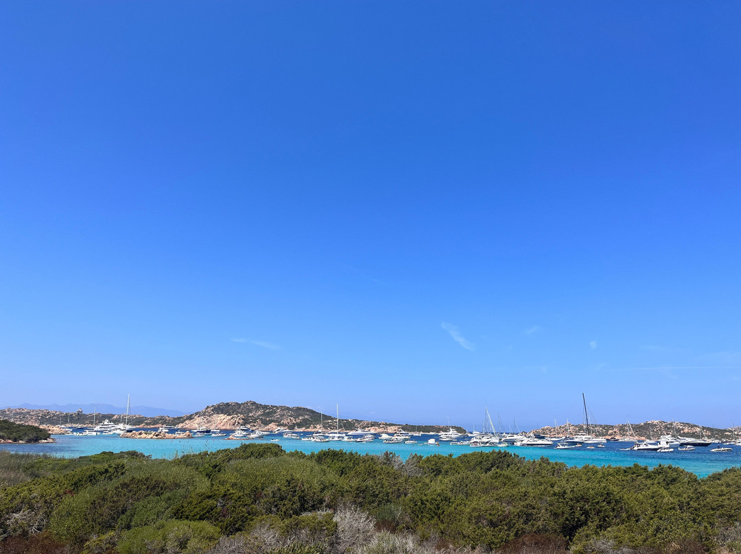 M/N Riviera di Gallura-拉马达莱娜必去景点