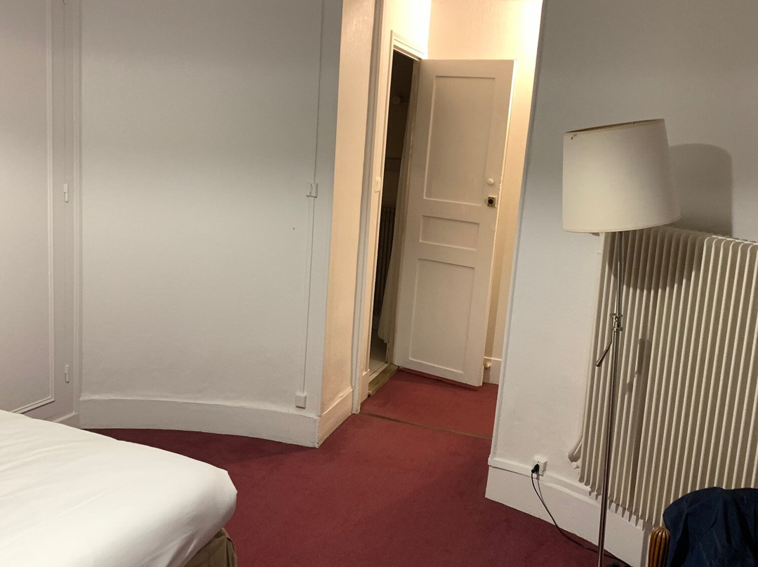 Chateau De Bellecroix主图