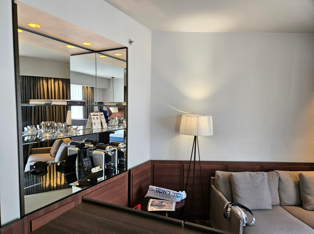 David Citadel Hotel主图