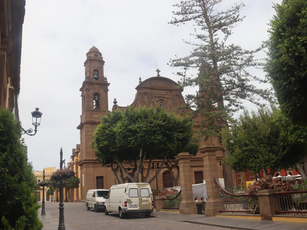 Iglesia de Santiago de los Caballeros景点图片