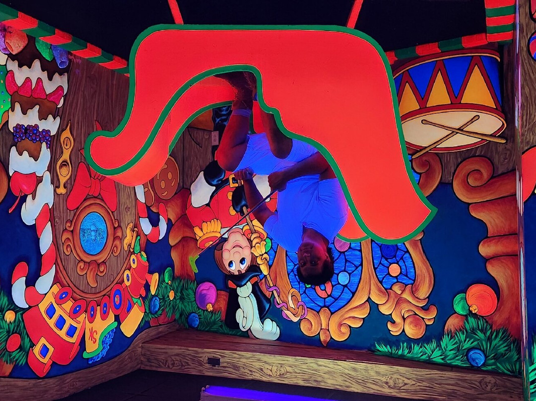 Alien Vacation Mini Golf Attraction-Medina必去景点