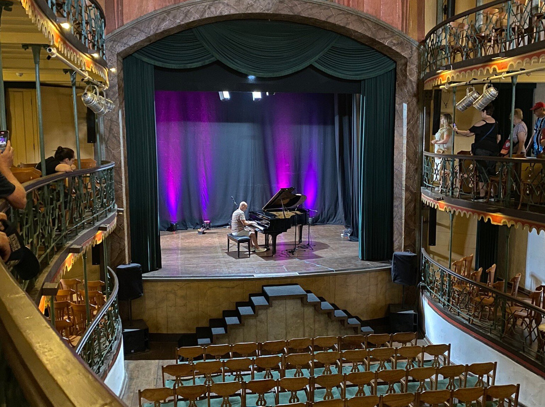 Teatro Municipal-欧鲁普雷图必去景点