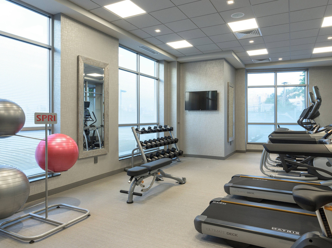 Courtyard by Marriott Edgewater NYC Area主图