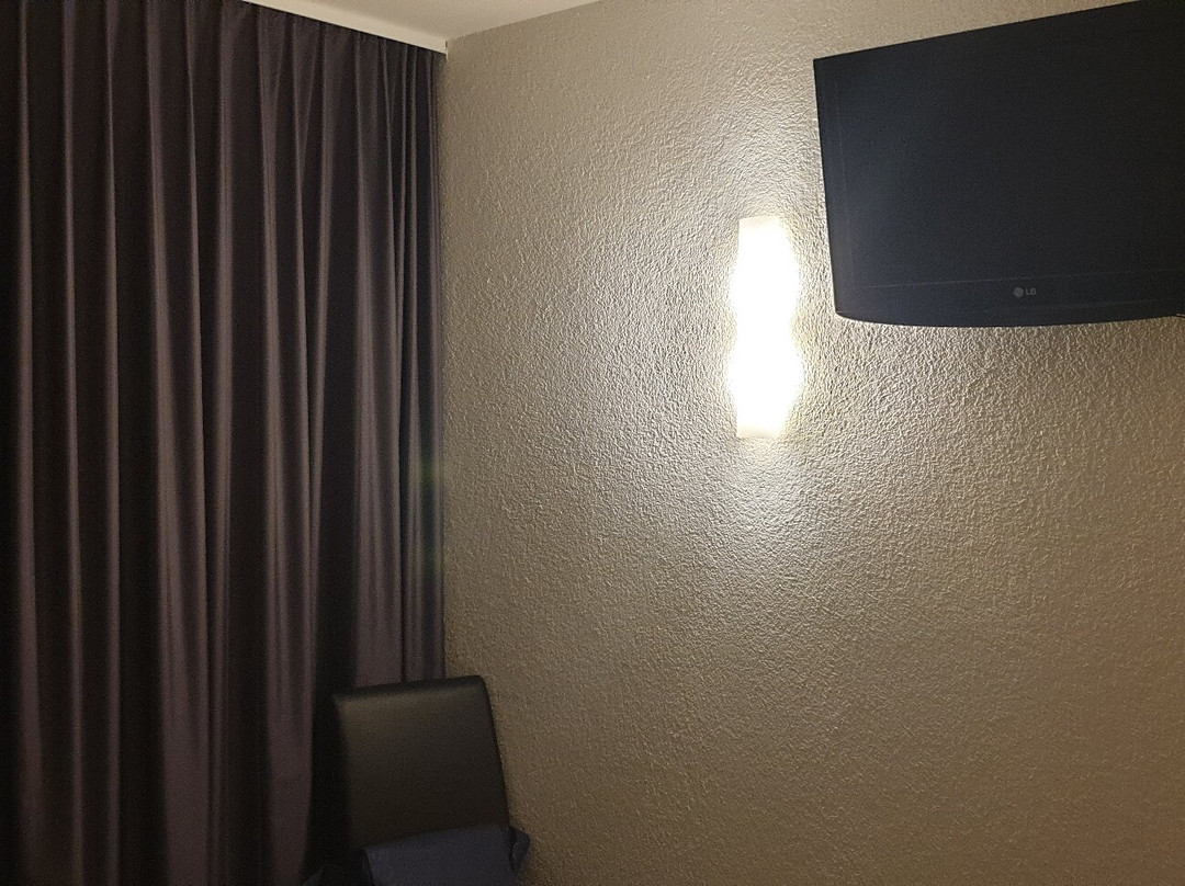 Airporthotel Grenchen主图