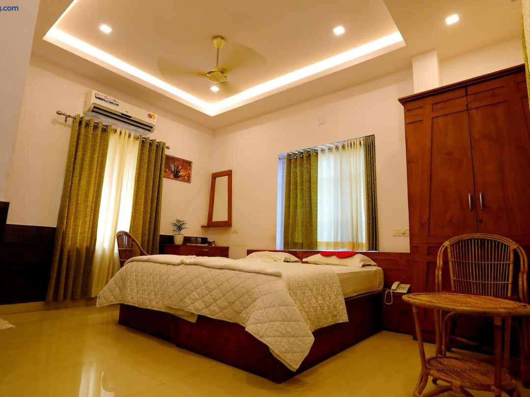 Sapphire Inn