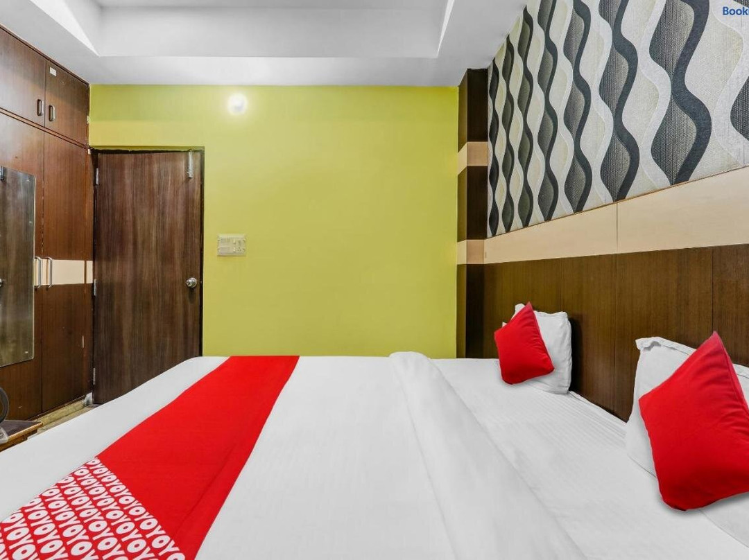 Flagship Hotel Crystal Near Gomti Riverfront Park
