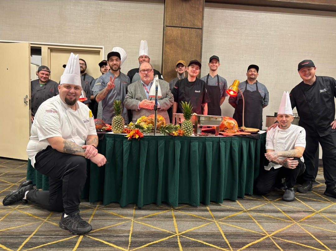 大瀑布城假日酒店主图