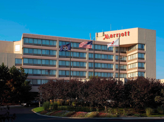 底特律利沃尼亚万豪酒店主图