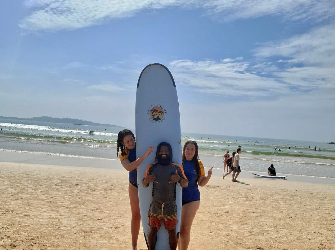 Blue Wave Surf School-瓦勒迦玛必去景点