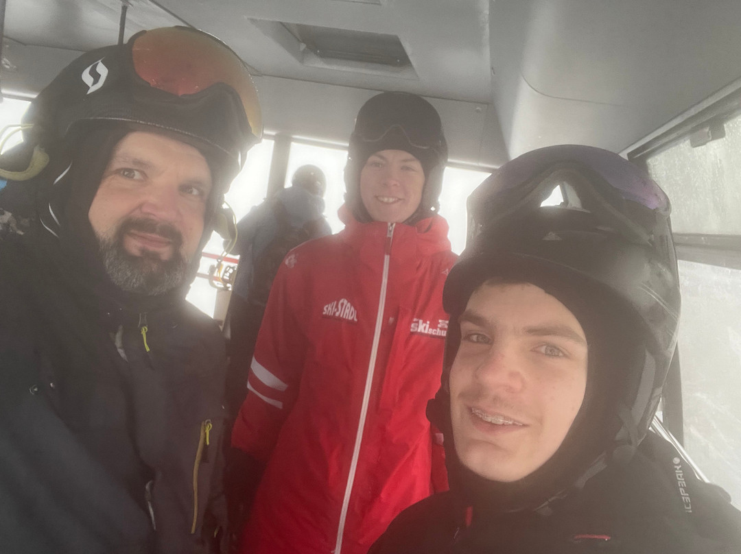 Skischule Rot Weiß Rot景点图片