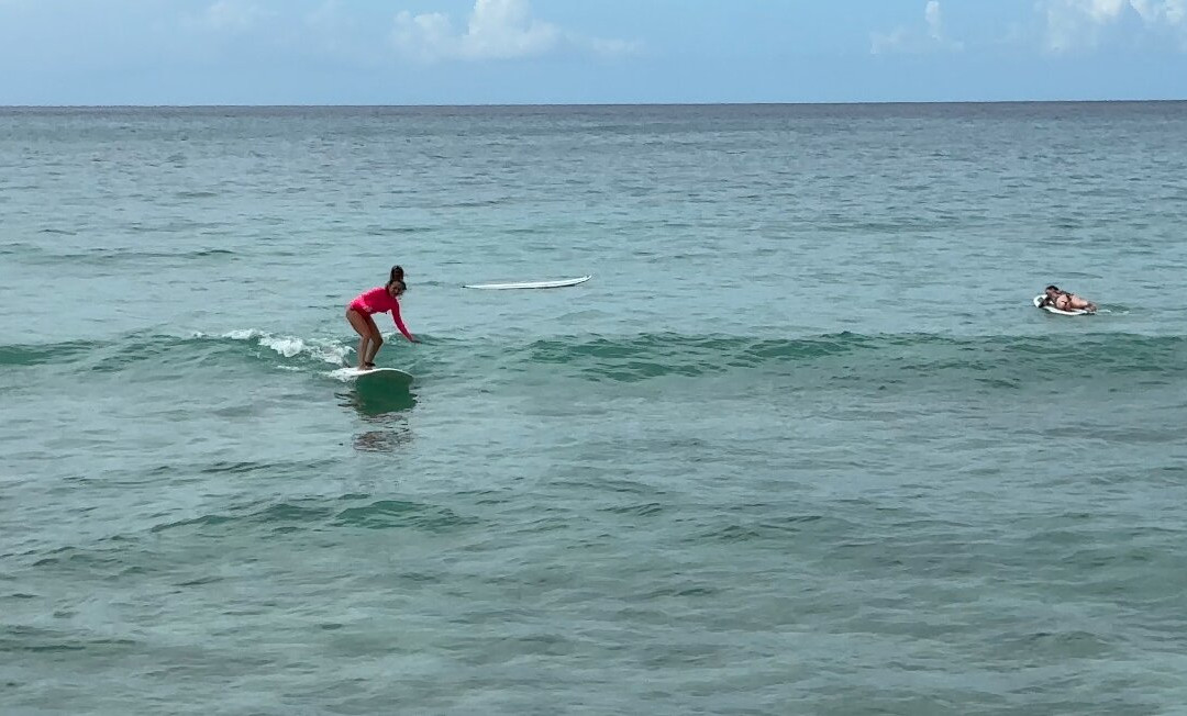 Junior's Surf School-Atlantic Shores必去景点