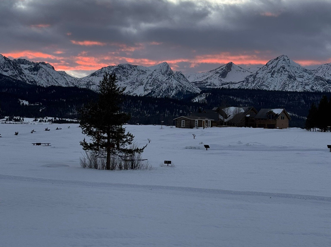 Stanley Town Square主图