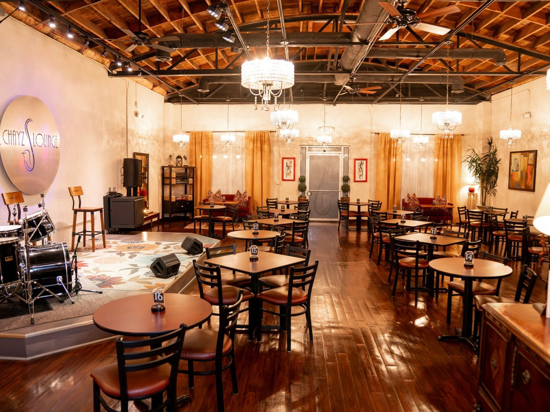 Chayz Lounge-West Columbia必去景点