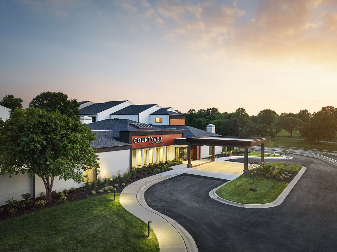 堪萨斯城欧弗兰帕克/梅特卡夫学院大道南万怡酒店