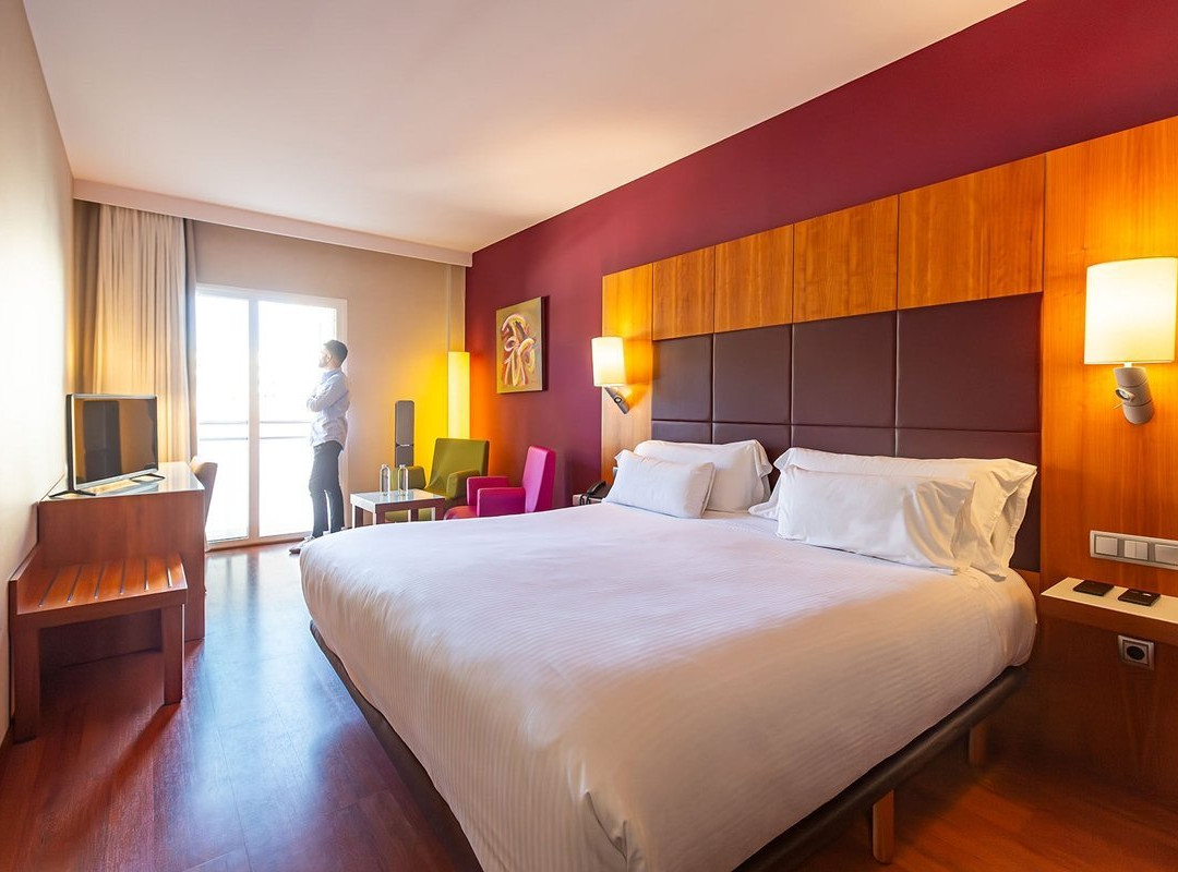 Num Hotel