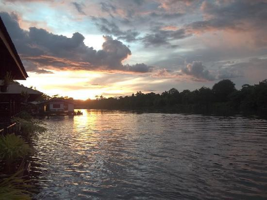 杜恩尚度假村酒店主图