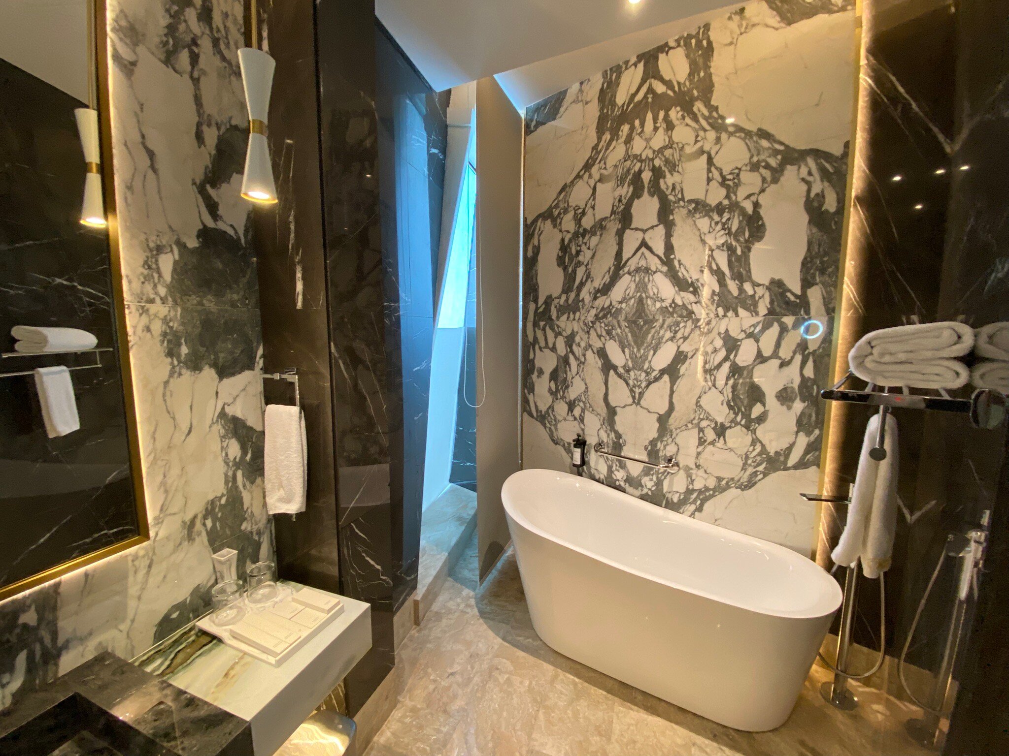 Velero Hotel Doha Lusail-官方