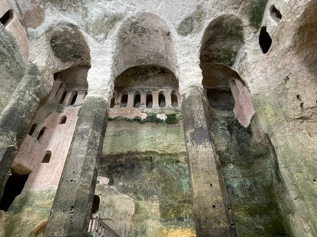 Monolithic Church of Saint-Jean of Aubeterre-Aubeterre-sur-Dronne必去景点