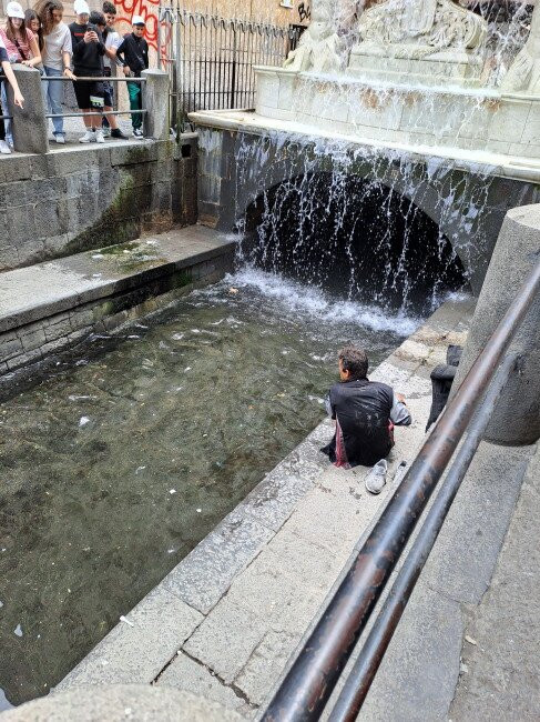 Fontana dell'Amenano-卡塔尼亚必去景点
