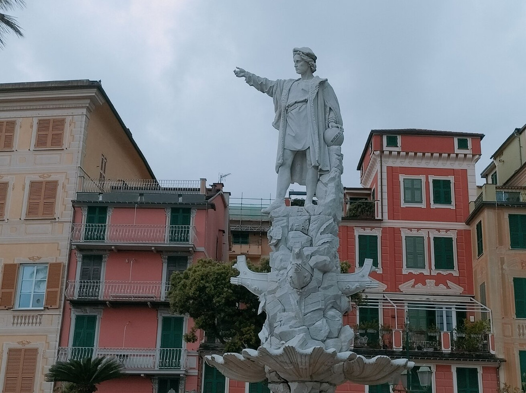 Monumento A Cristoforo Colombo-圣马尔盖里塔利古雷必去景点