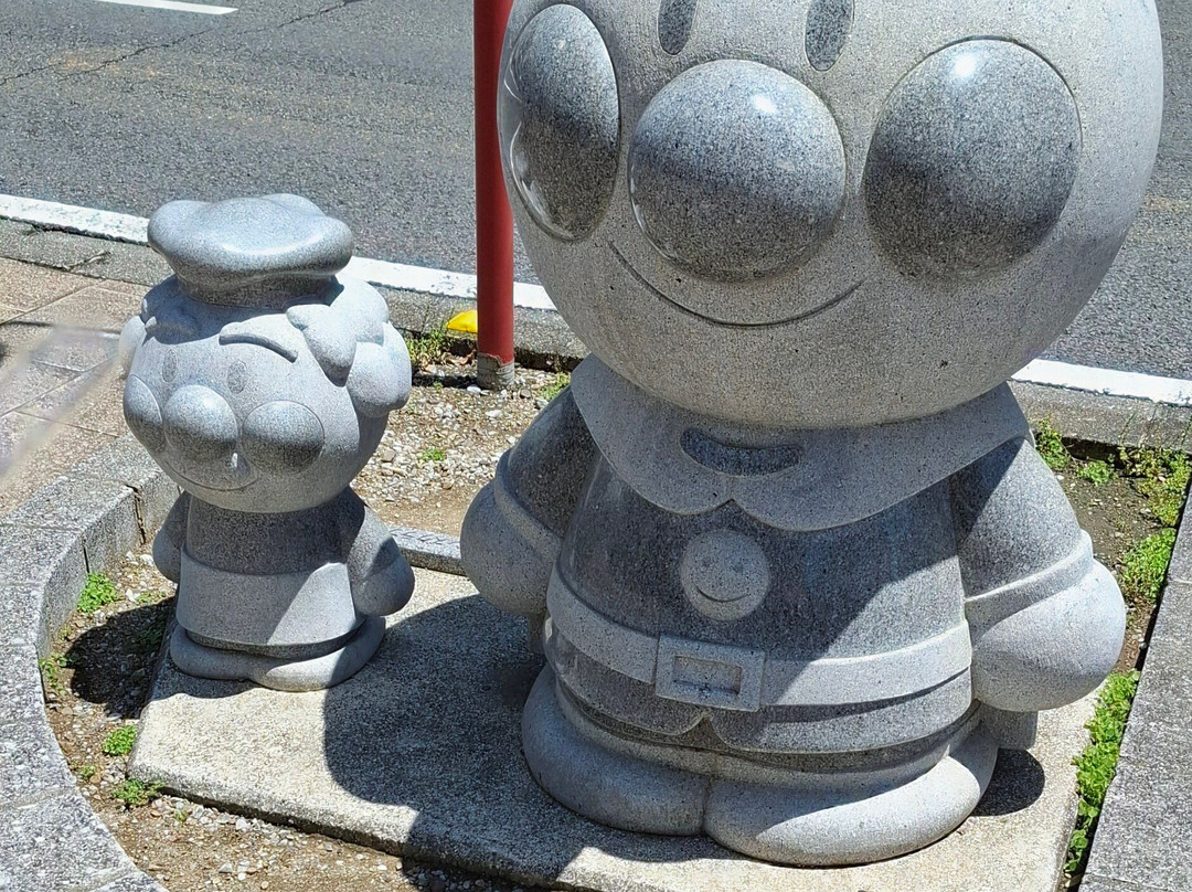 Ampan Man & Baikin Man Statue-高知市必去景点