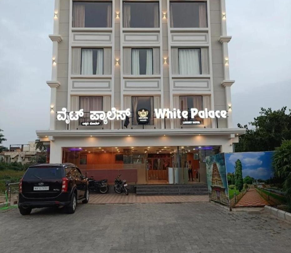 Hotel White Palace