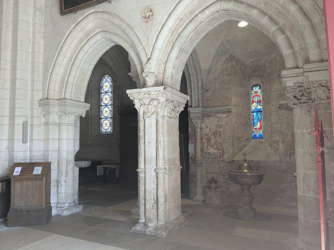 Église Notre-dame De Vermenton景点图片