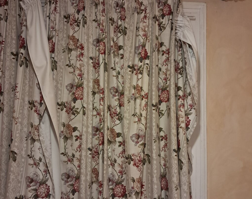 瑞泽城堡酒店主图