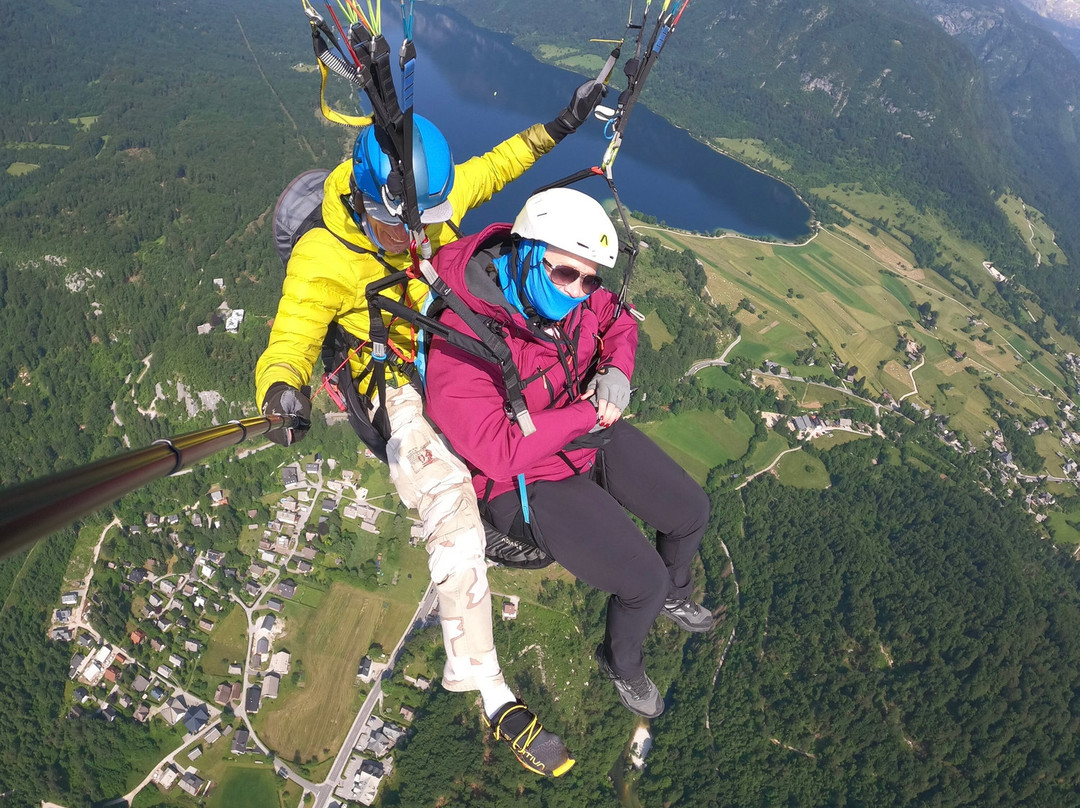 Kumulus Paragliding景点图片