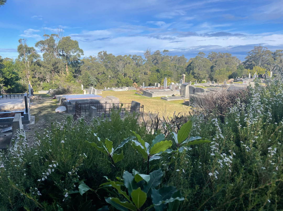 Lakes Entrance Cemetery-莱克斯恩特伦斯必去景点