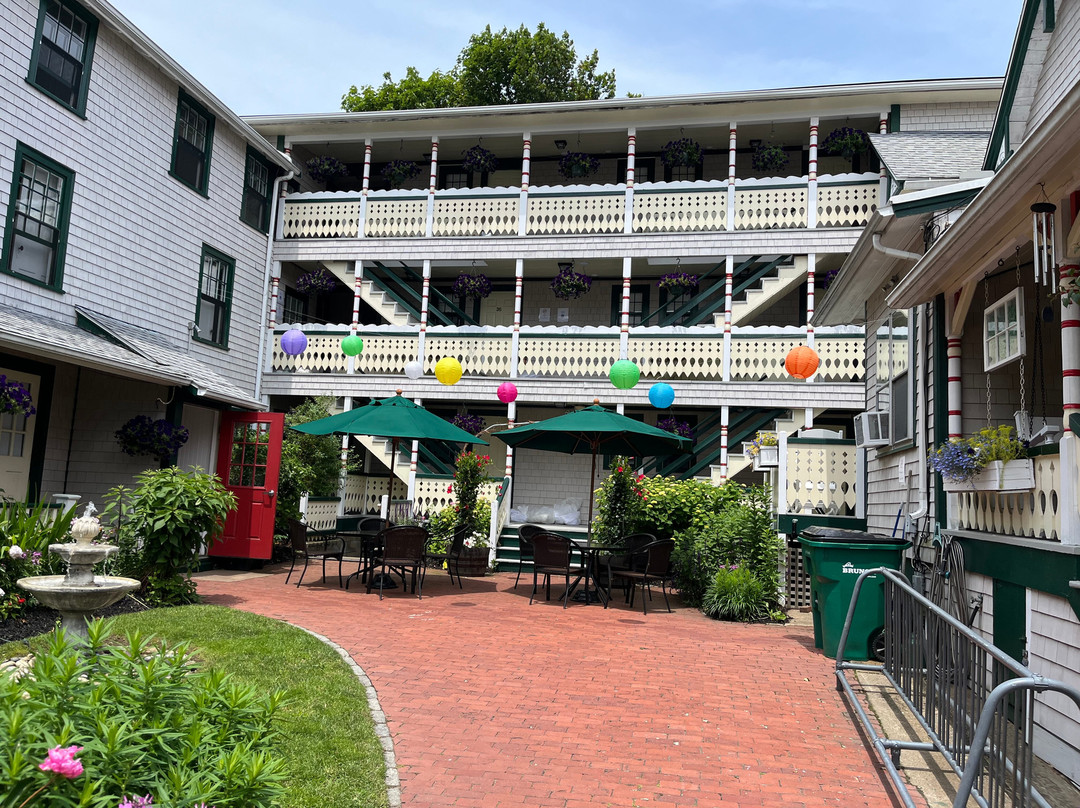 陪括特酒店主图