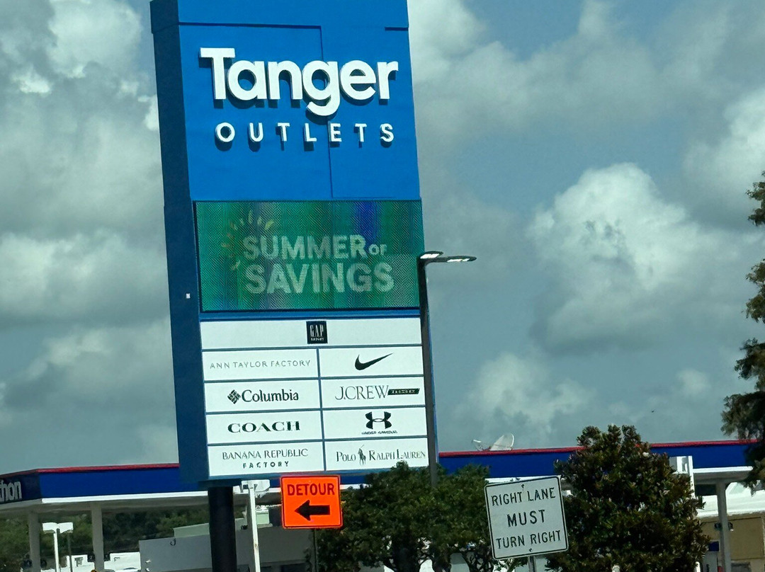 Tanger Outlets Gonzales-Gonzales必去景点
