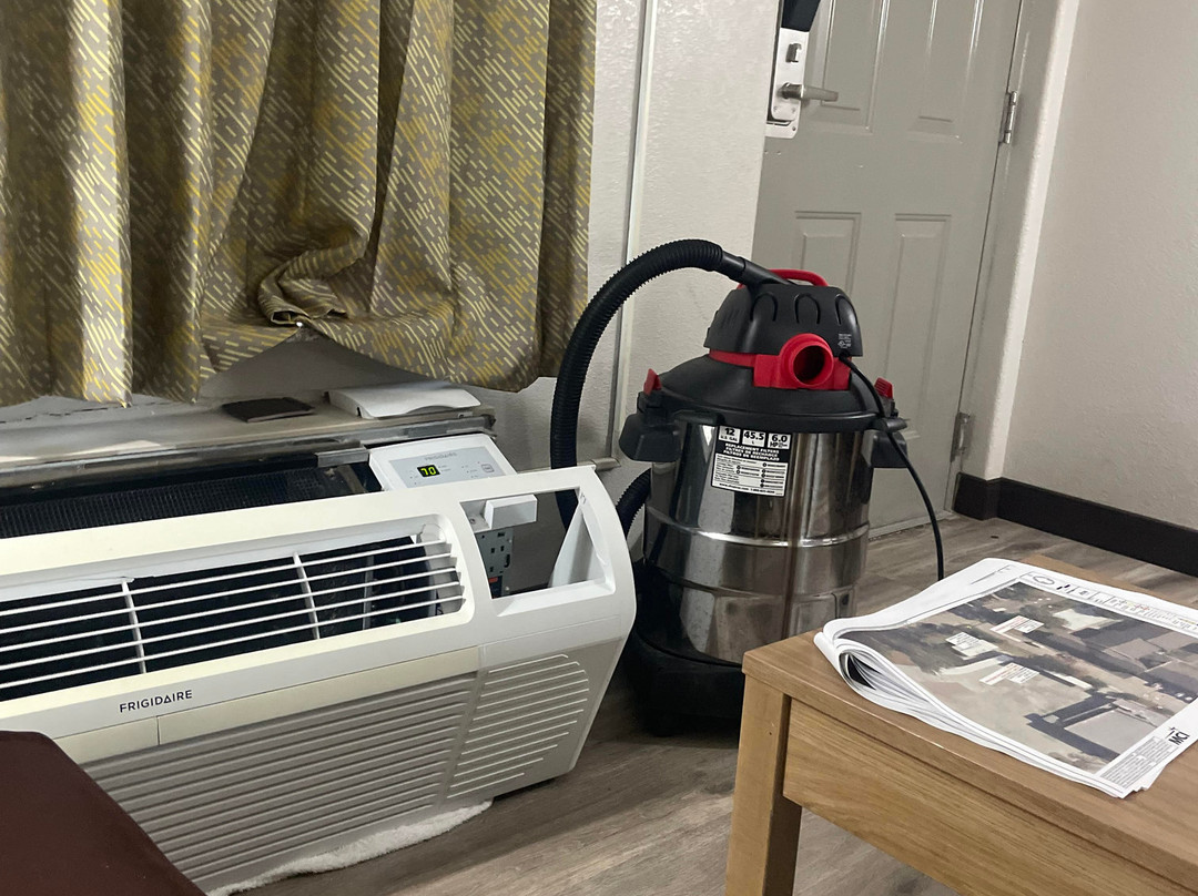 Days Inn & Suites by Wyndham Opelousas主图