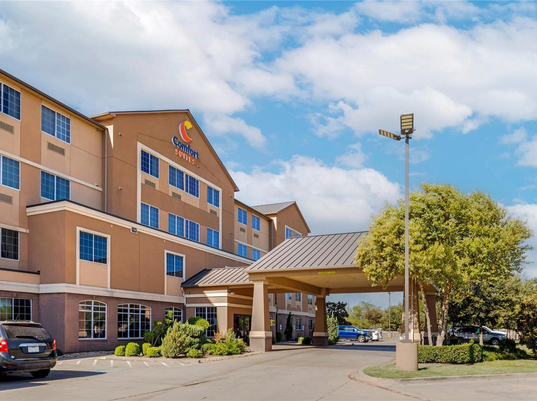 Lacy Lakeview酒店住宿-Comfort Suites Waco North