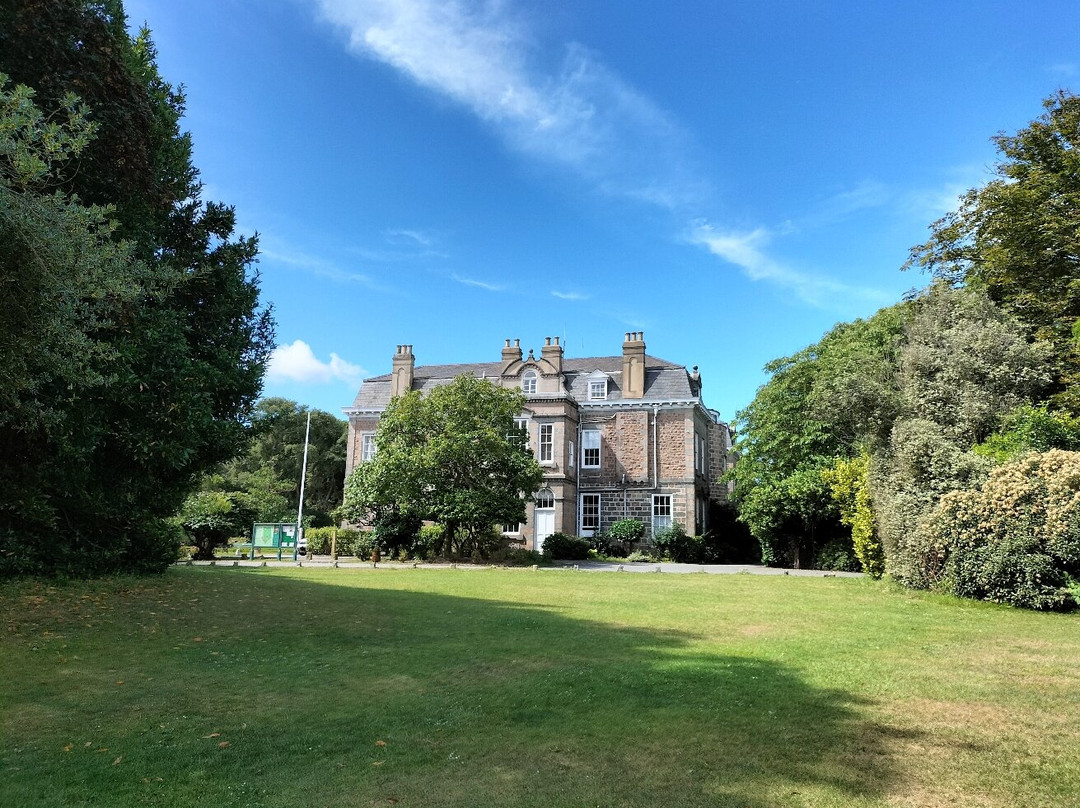 Saumarez Park-Castel必去景点