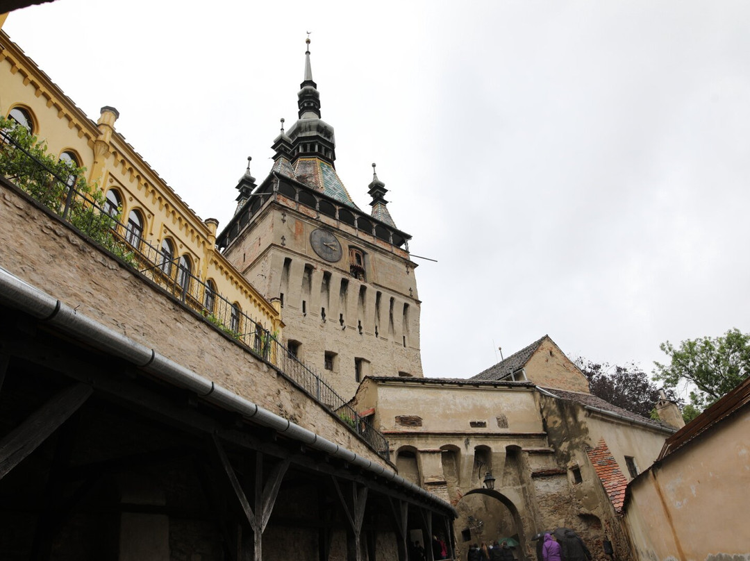 Culoarul Bătrânelor Doamne-锡吉索拉必去景点