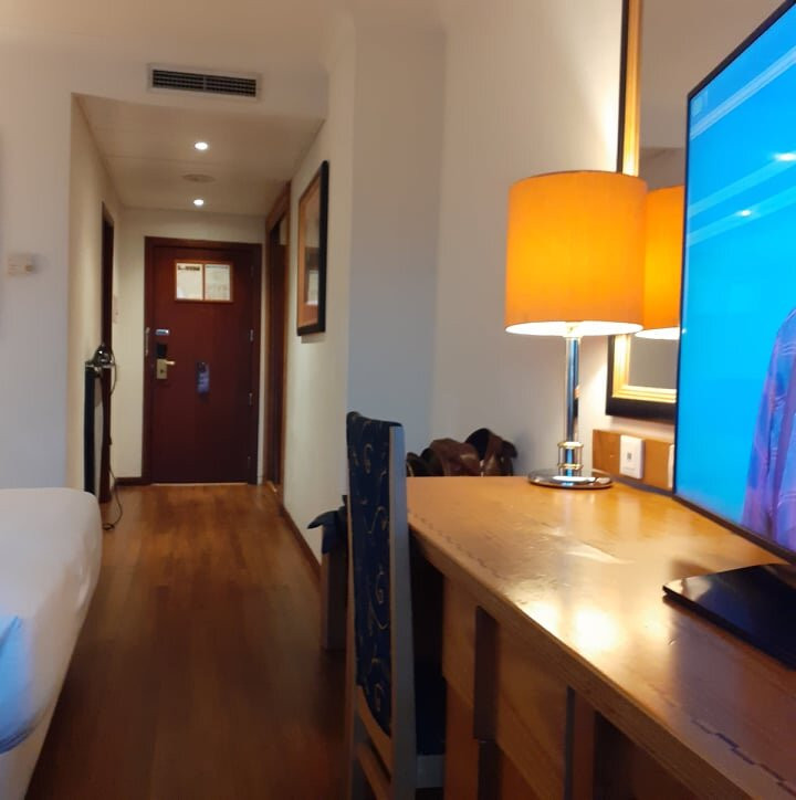 雷迪森布鲁酒店主图