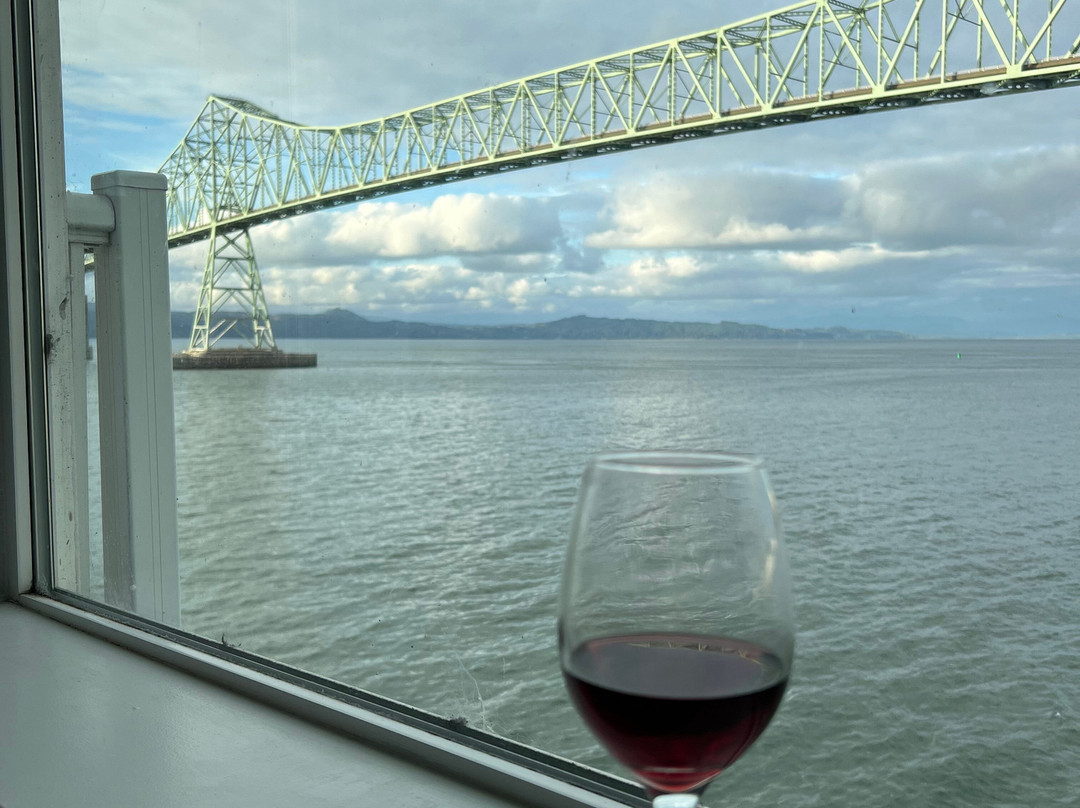 Cannery Pier Hotel & Spa主图