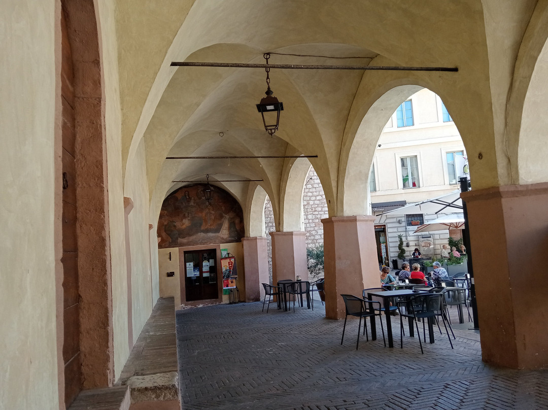 Loggiato Di Piazza Mazzini