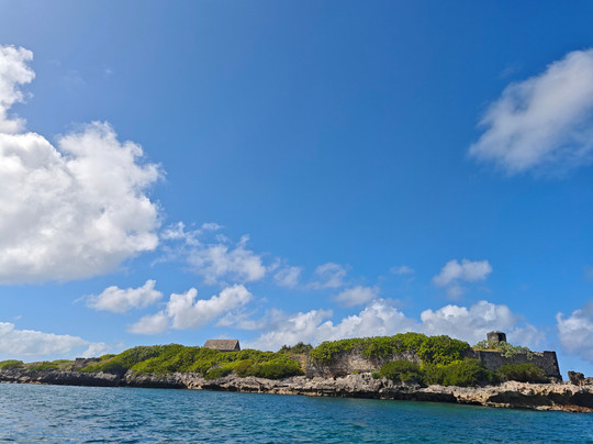 Dino Boat Trip-Beau Vallon必去景点