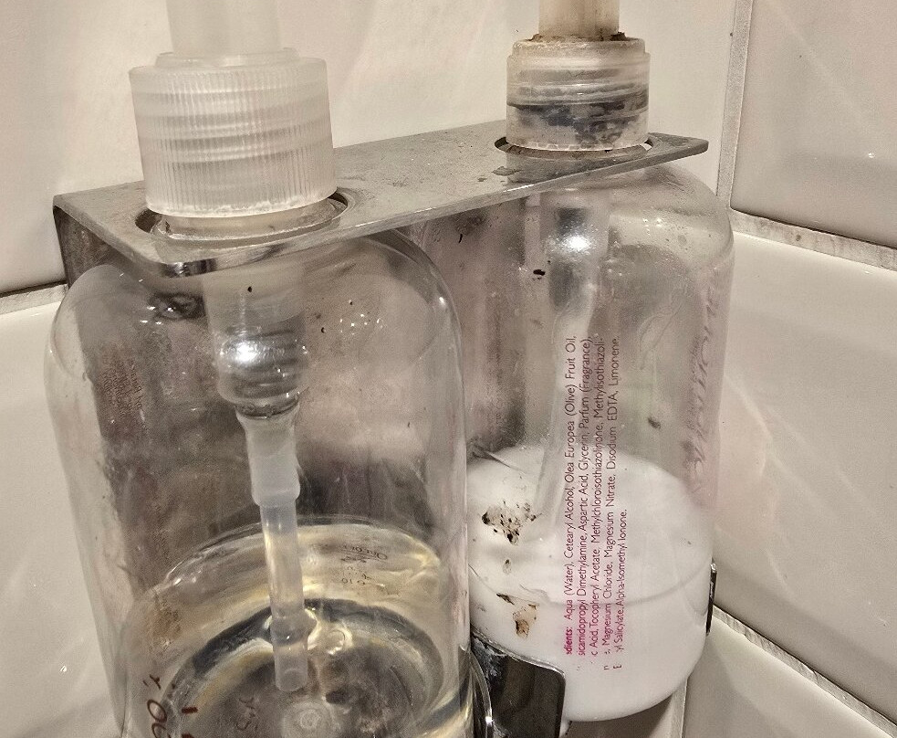 The Charlton Inn主图