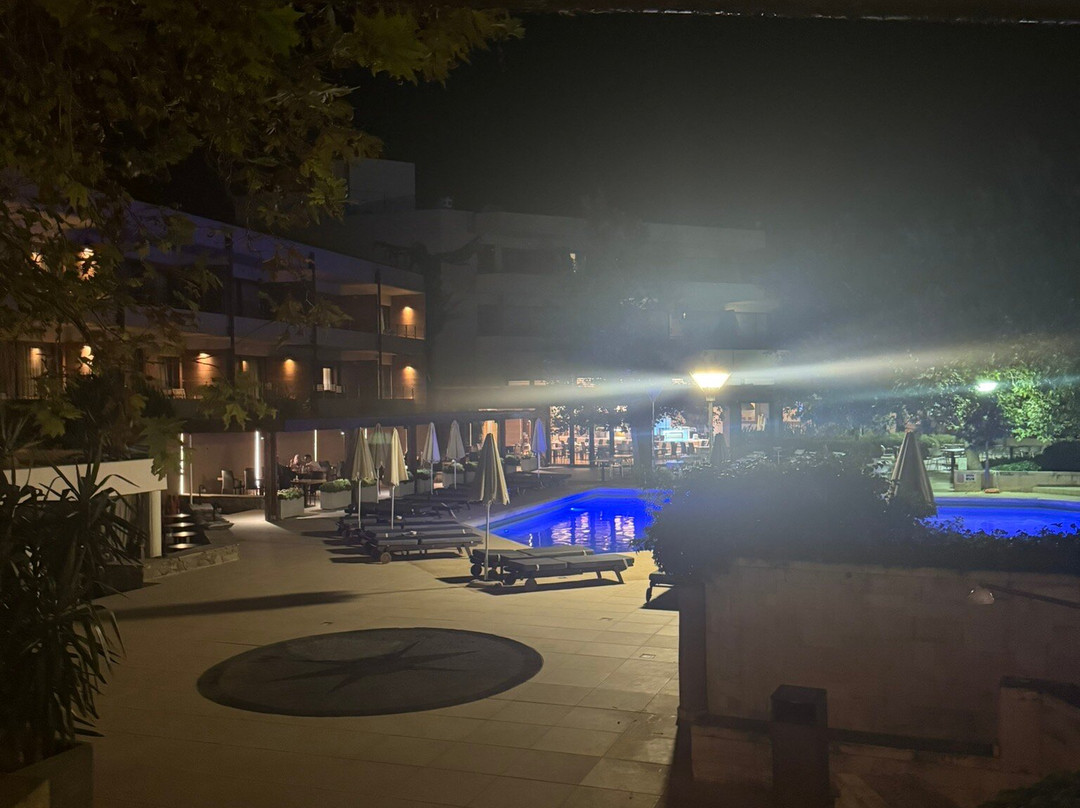 Alexander Beach Hotel & Spa主图