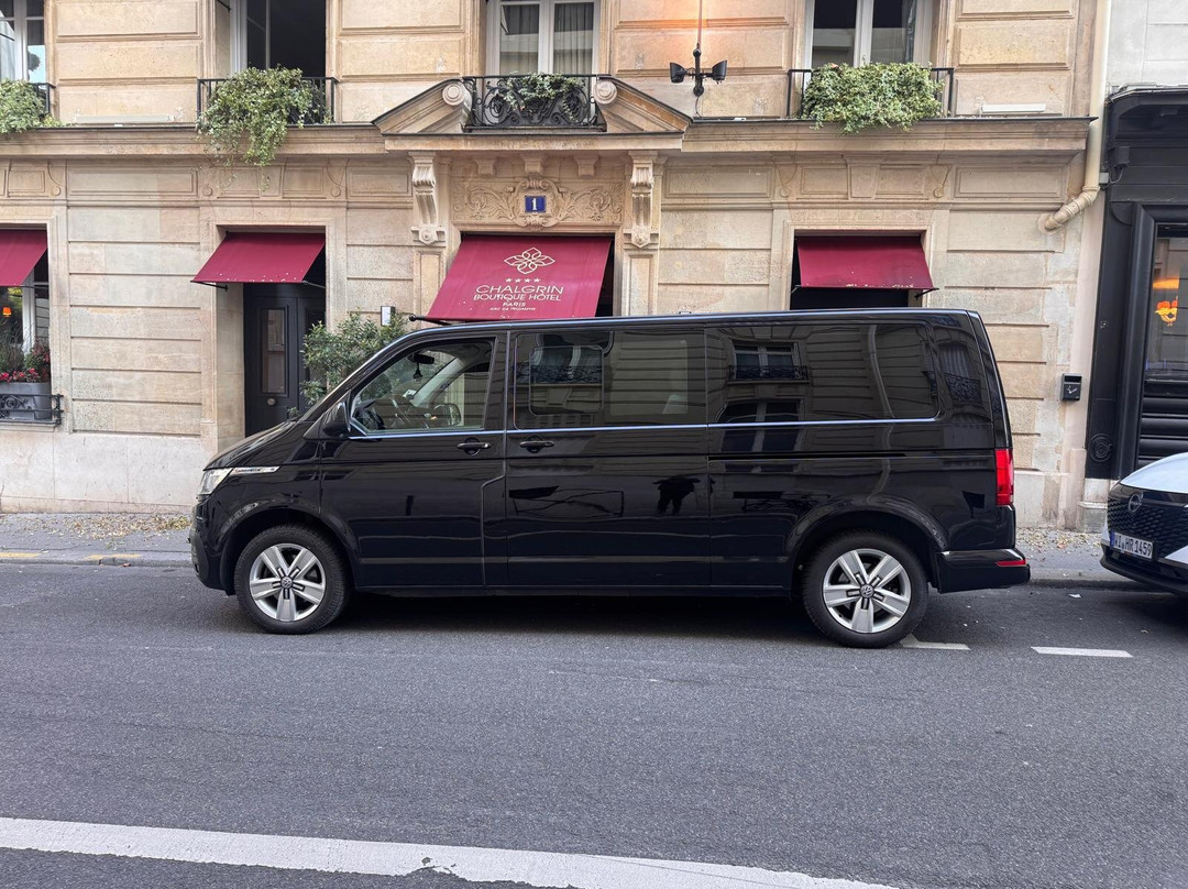 Paris Disney Cab