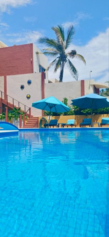 La Paloma Oceanfront Retreat-泳池